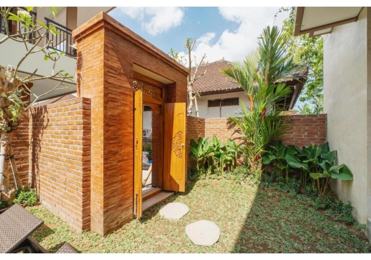 Komala Homestay Canggu  Bagian luar foto